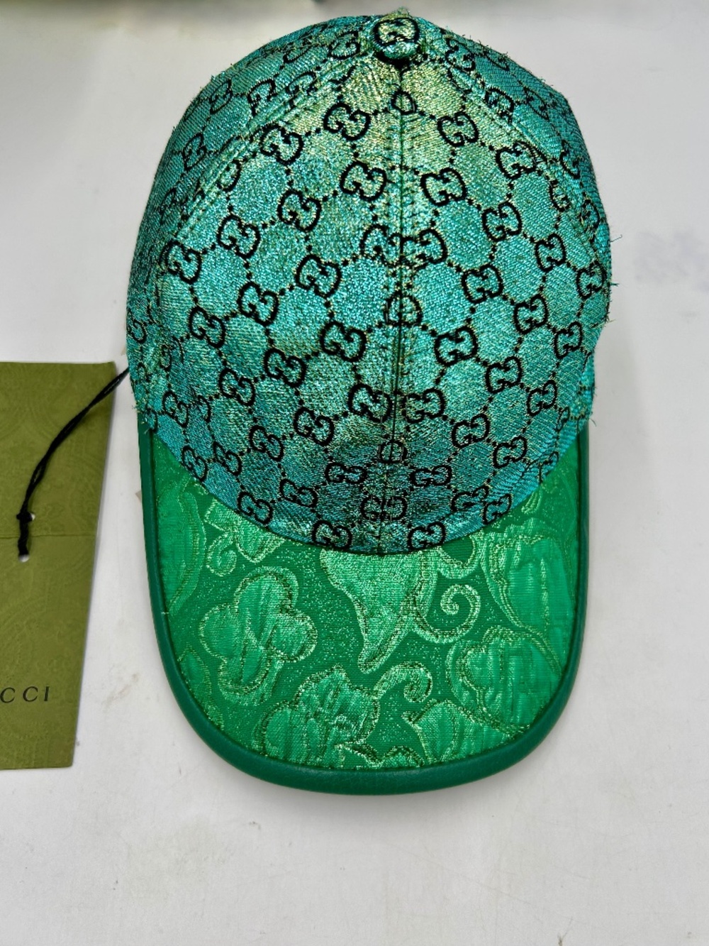 Unisex Gucci monogram Jacquard Baseball Cap in Green. Size Medium. Made in Italy